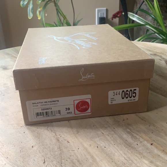 CHRISTIAN LOUBOUTIN Shoebox - Picture 2 of 6